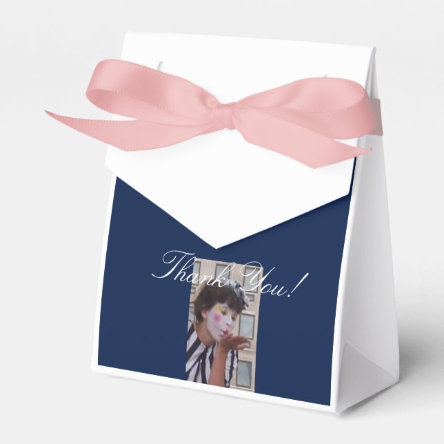 Designer Trendy Stylish Favour Box (Front Side)