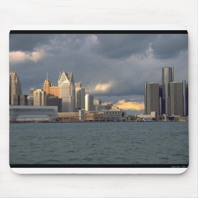 Detroit Skyline Mouse Mat (Front)