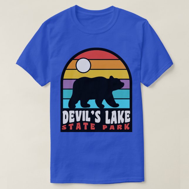 Devils Lake State Park Wisconsin Retro Sunset Bear T-Shirt (Design Front)