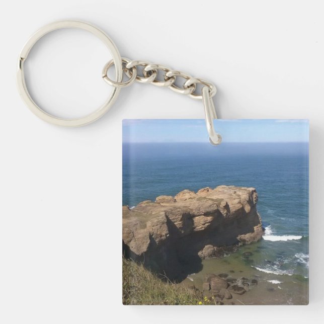 Devil's Punchbowl State Park, Oregon Coast Key Ring (Front)