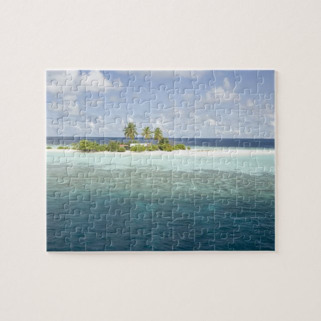 Dhiggiri Island, South Ari Atoll, The Maldives, Jigsaw Puzzle (Horizontal)