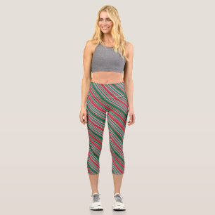 Diagonal stripes background capri leggings