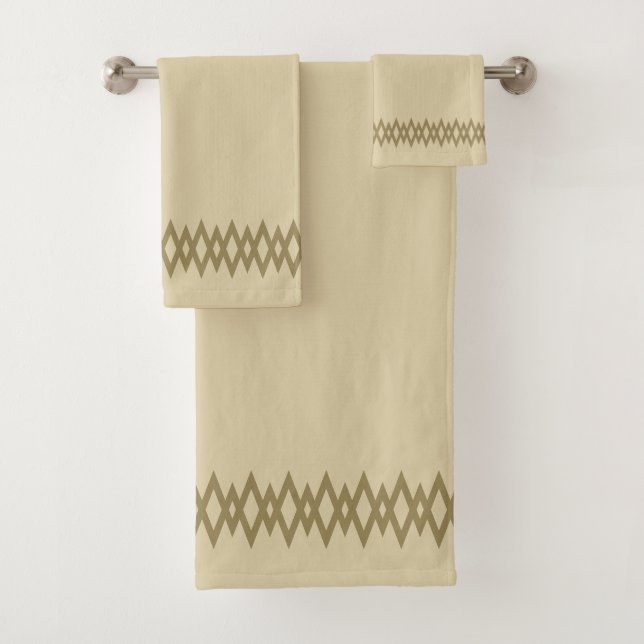 Diamond Decorative Line on Light Beige Bath Towel Set (Insitu)