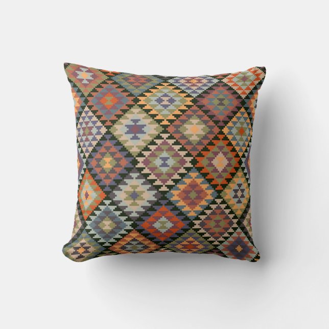 Diamond Pattern Pillow (Front)