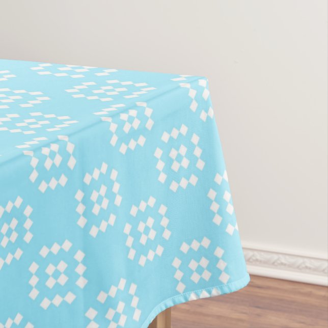 Diamond pattern tablecloth (In Situ)
