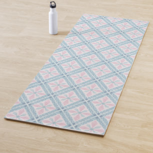 diamond shaped blue pattern yoga mat