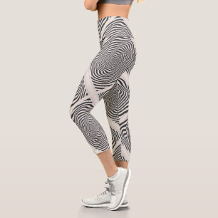 Diamond Swirl Capri Leggings