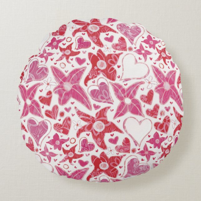 Different Style Of Flower & Hearts Pattern Round Cushion (Front)