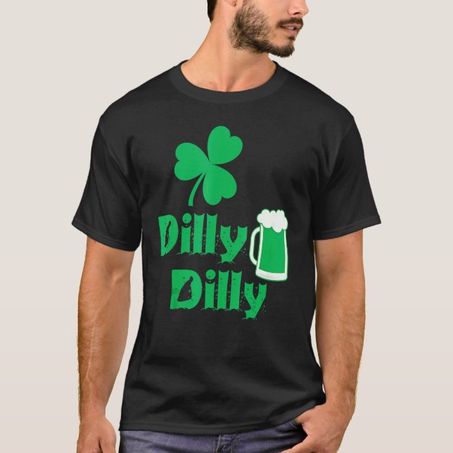 Dilly Clover Leaf Lucky Irish St Patrick's Day Bee T-Shirt (Front)