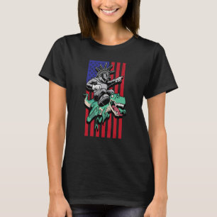 Dino Sitting Statue Of Liberty 4th Of July America T-Shirt