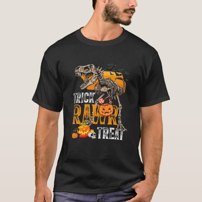 Dinosaur Skeleton Rex Bones Trick Rawr Treat Hallo T-Shirt (Front)