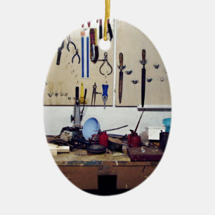 Dirty workbench ceramic tree decoration