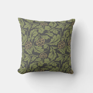 Discover the Beauty of Vintage Floral Motifs Cushion
