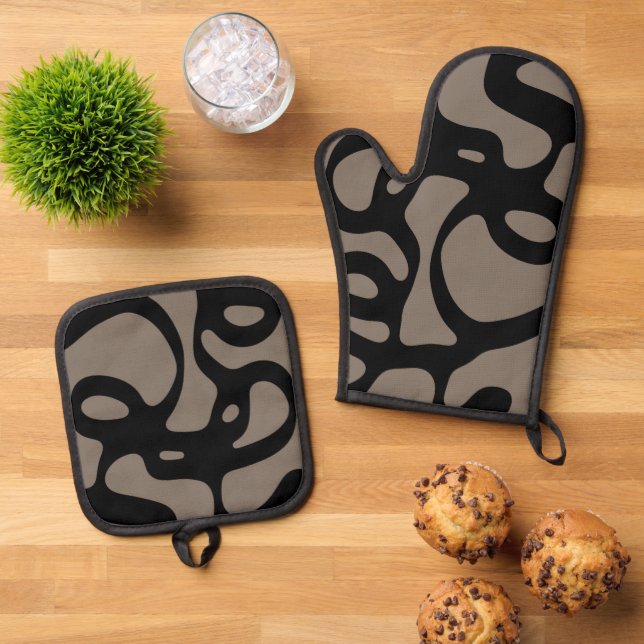 Distant Signals: Abstract Black & Grey Oven Mitt & Pot Holder Set (Top Down)