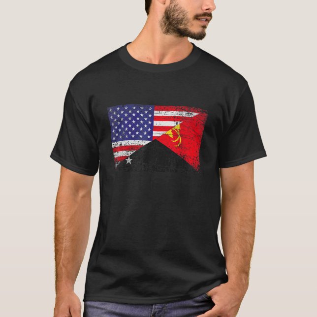 Distressed Papua New Guinea Flag & American Flag P T-Shirt (Front)
