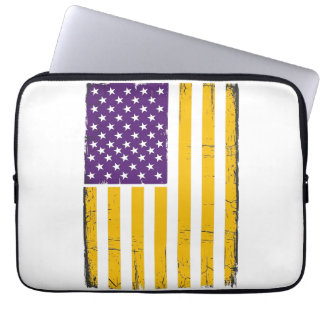 Distressed Purple and Gold American Flag Vector De Laptop Sleeve