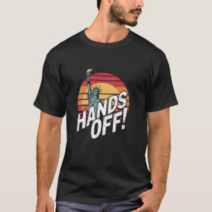 Distressed Statue Of Liberty Resist Retro Vintage T-Shirt