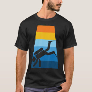 Divers With Sunset In The Water Summer Vacation Di T-Shirt