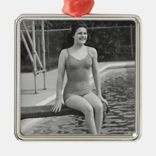 Diving Board Metal Tree Decoration