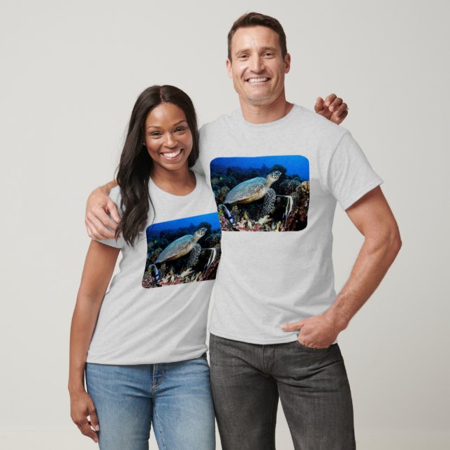 Diving with turtle and fish T-Shirt (Unisex)