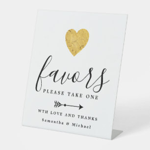 DIY Affordable Gold Foil Heart Wedding Favour Pedestal Sign