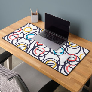 Dizzy Doodle Circles On White Desk Mat