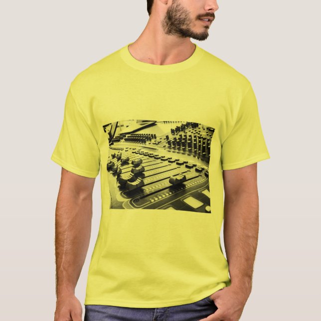 dj man jersey T-Shirt (Front)