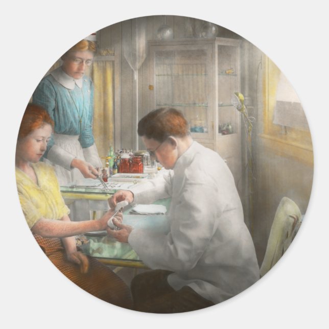Doctor - Applying first aid - 1917 Classic Round Sticker (Front)