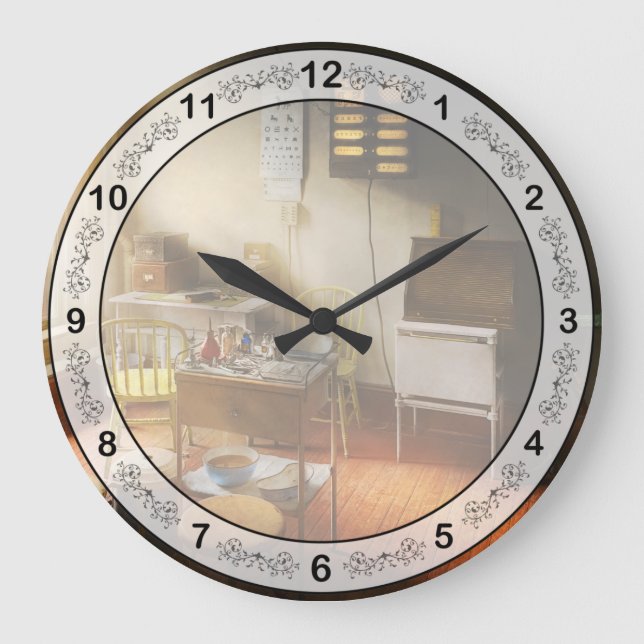 Doctor - Optometrist - Ophthalmologists exam room Large Clock (Front)