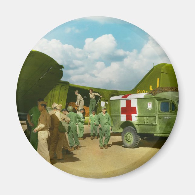 Doctor  - Transferring the wounded Magnet (Front)