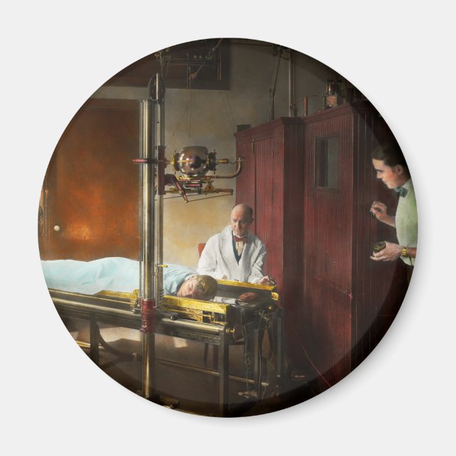 Doctor - X-Ray - In the doctors care 1920 Magnet (Front)