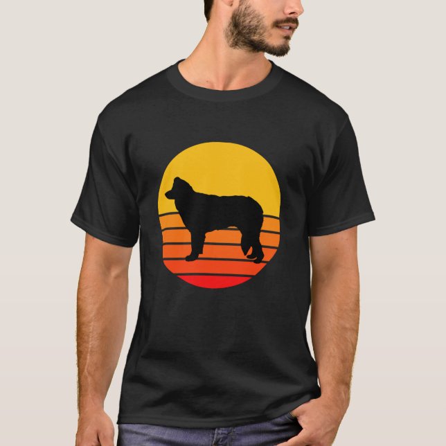 Dog Breed Welsh Sheepdog Dog Silhouette Retro Vint T-Shirt (Front)