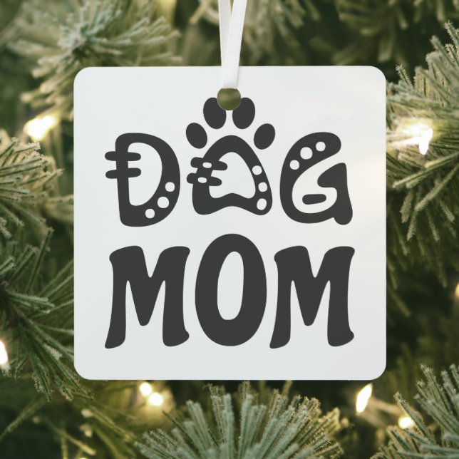 Dog Mum Metal Tree Decoration (Insitu)