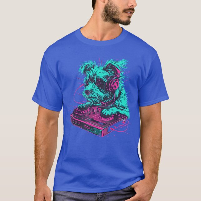 Dog Music DJ Artwork EDM Beatmakerechnourntable DJ T-Shirt (Front)
