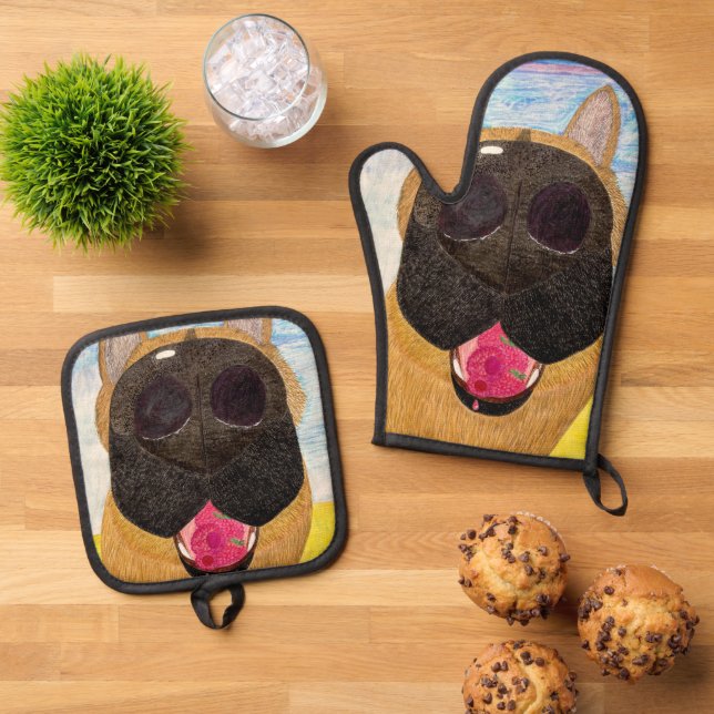 Dog nose and raspberry oven mitt & pot holder set (Top Down)