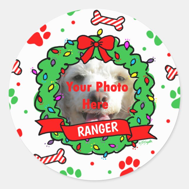 Dog Photo Christmas Wreath Pattern Classic Round Sticker (Front)