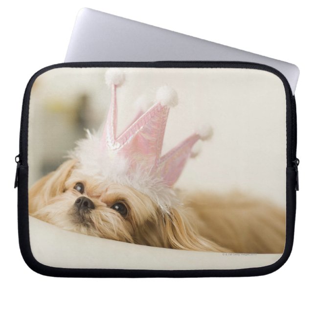 Dog with a crown laptop sleeve (Front)