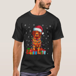 Dog Xmas Lights Santa Hat Chesapeake Bay Retriever T-Shirt