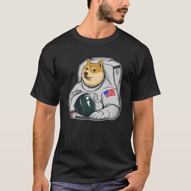 Dogecoin Moon Astronaut Cryptocurrency Shiba Inu M T-Shirt (Front)