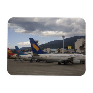 Domestic Chinese jet airliners lined up at Magnet