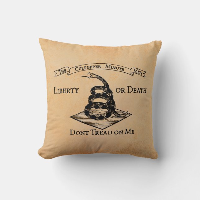 Don’t tread on Me Cushion (Front)