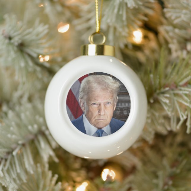 Donald Trump 2025 American President Portrait Ceramic Ball Christmas Ornament (Tree)