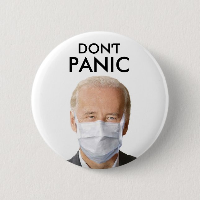 DON'T PANIC 6 CM ROUND BADGE (Front)