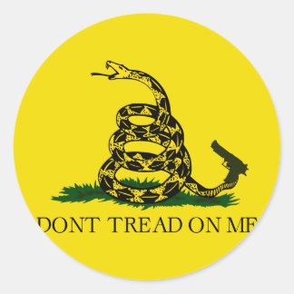 Don't tread on me! classic round sticker