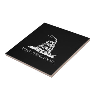 Don't tread on me Gadsden Flag BLACK WHITE Tile