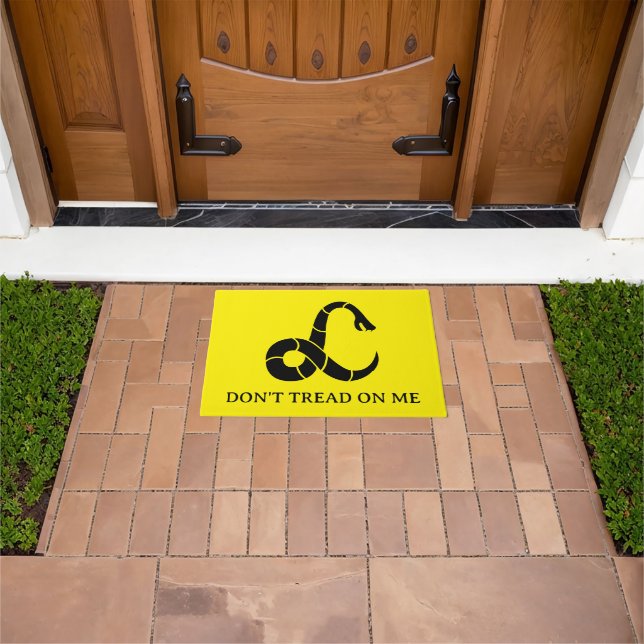Don't tread on me yellow snake logo doormat (Outdoor)