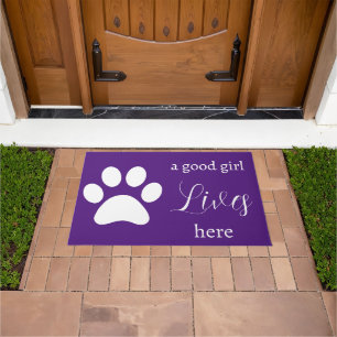 Doormat - Dog Paw - a good girl Lives Here
