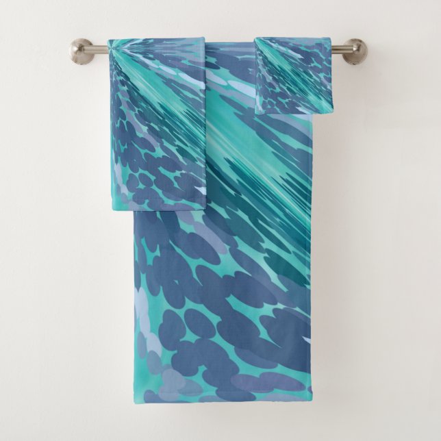 Dotted Turquoise X Pattern Bath Towel Set (Insitu)