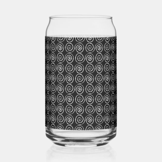 Double Spiral Celtic Pattern Can Glass (Front)