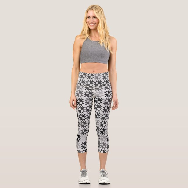 Double X quilt in greys Capri Leggings (Front)
